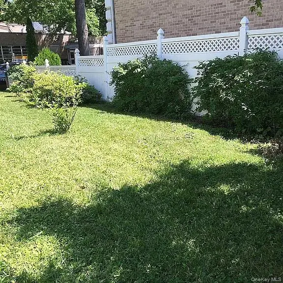 16702 73rd AVE, Fresh Meadows, NY 11366