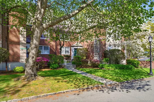 3 Campus Place ##MR, Scarsdale, NY 10583