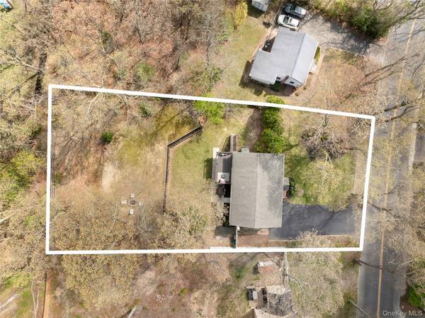 591 Meadow RD, Kings Park, NY 11754