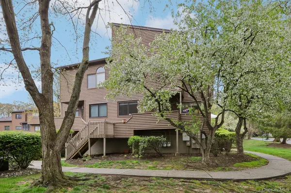 28 Tulip CT #28 in Bldg #3, Nanuet, NY 10954
