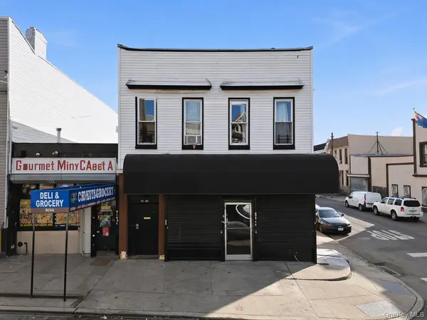 6042 55th ST, Maspeth, NY 11378