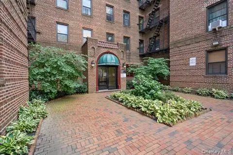 8910 35th AVE #E1L, Jackson Heights, NY 11372