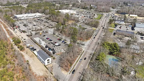 200 W Montauk HWY #2nd Floor, Unit 2B, Hampton Bays, NY 11946