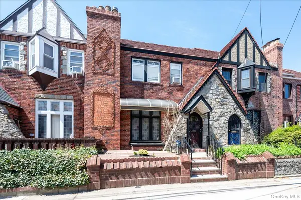 13010 227th ST, Laurelton, NY 11413