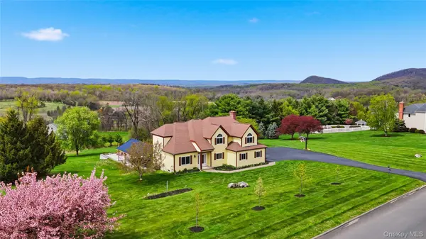 15 Almond Tree LN, Warwick, NY 10990