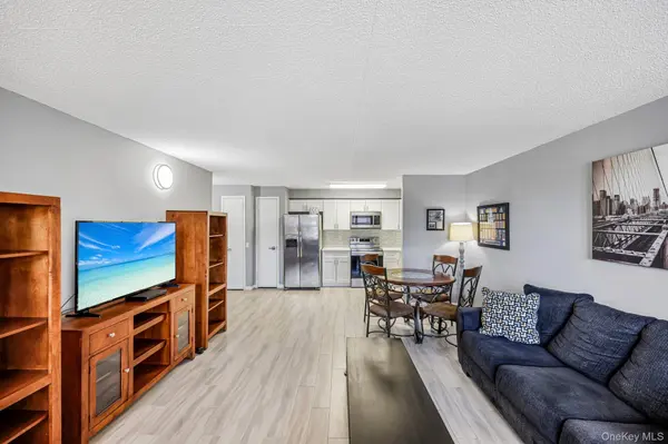 260 Beach 81st ST #2D, Rockaway Beach, NY 11693