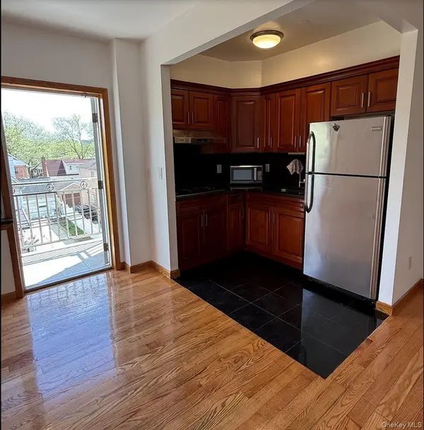 7177 159th ST #3D, Fresh Meadows, NY 11365