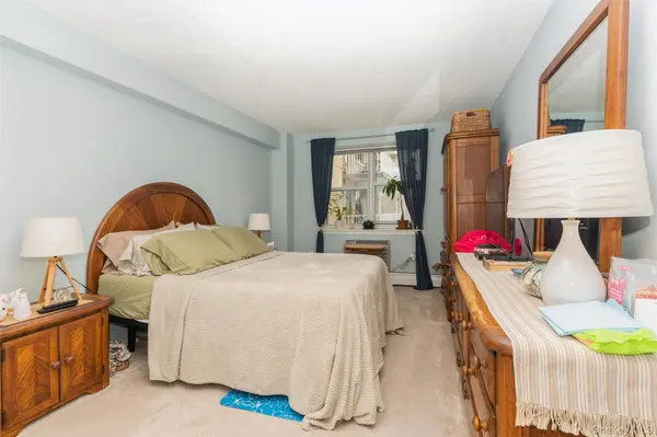 260 Beach 81st ST #4A, Rockaway Beach, NY 11693