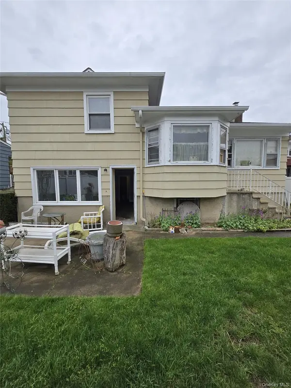 2544 Bayswater AVE, Far Rockaway, NY 11691