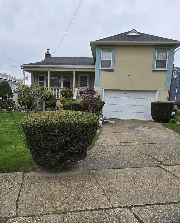 2544 Bayswater AVE, Far Rockaway, NY 11691