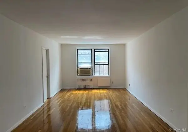 108-50 62 DR #4R, Forest Hills, NY 11375