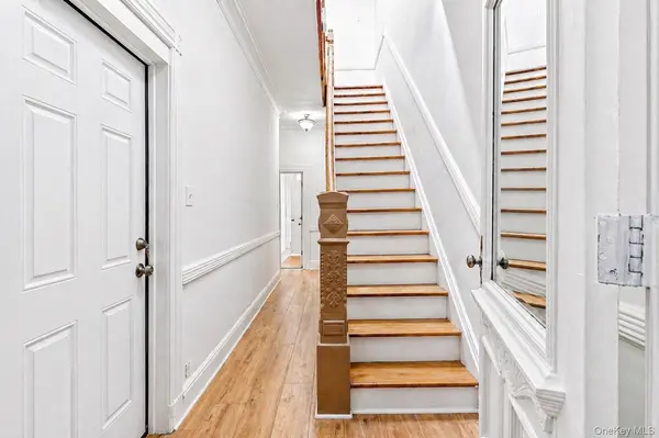 6508 Cooper AVE, Glendale, NY 11385