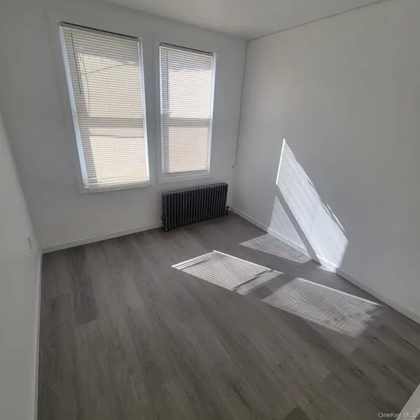 71  A Main, Hempstead, NY 11550