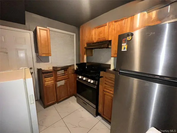 14141 255th ST, Rosedale, NY 11422