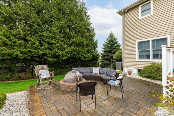 60 Idlewild RD, Marlboro, NY 12542