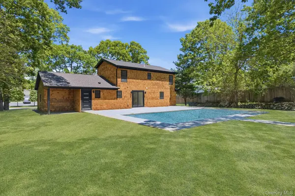 7 Mortimer ST, Westhampton Beach, NY 11978