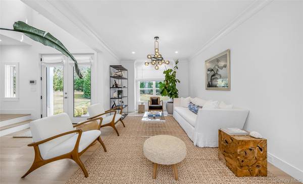17 Bay View RD, Southampton, NY 11968