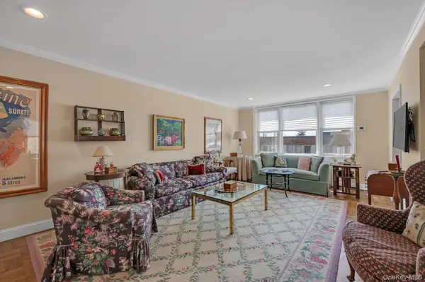 1390 Broadway #222, Hewlett, NY 11557