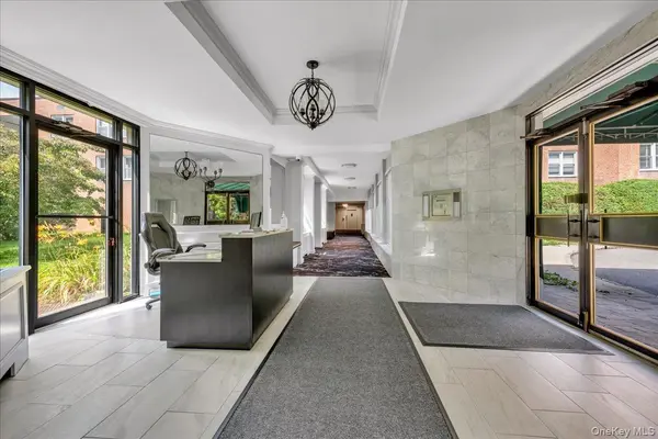 1390 Broadway #222, Hewlett, NY 11557