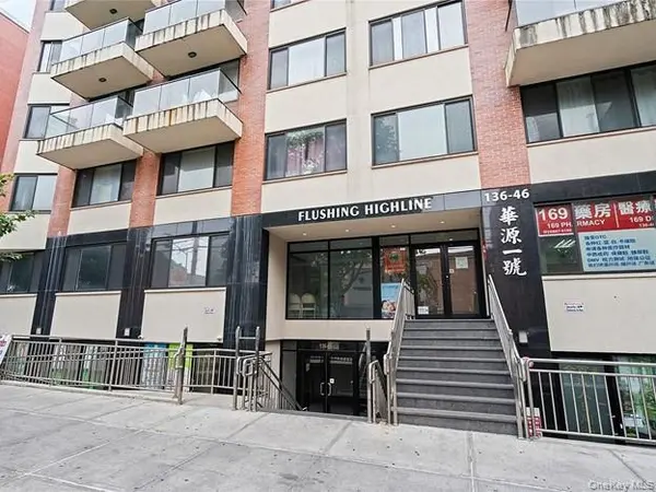 136-46 41st AVE #1E, Flushing, NY 11355