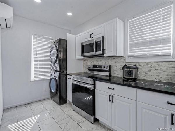 21 James Ll Burrell AVE, Hempstead, NY 11550