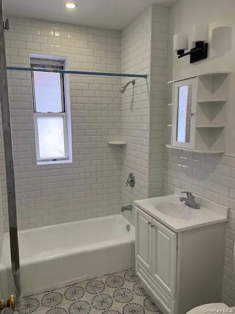 45 E 95th ST #1F, Brooklyn, NY 11212