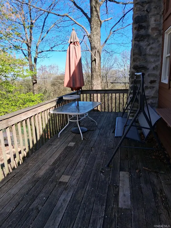 20 N OAKWOOD TRL, Monroe, NY 10950