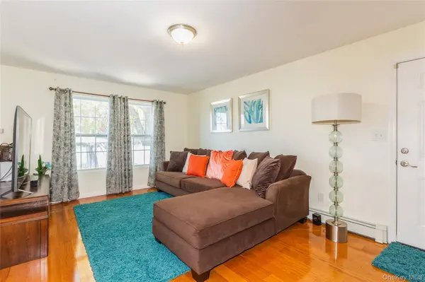 165 Wellesley ST, Hempstead, NY 11550
