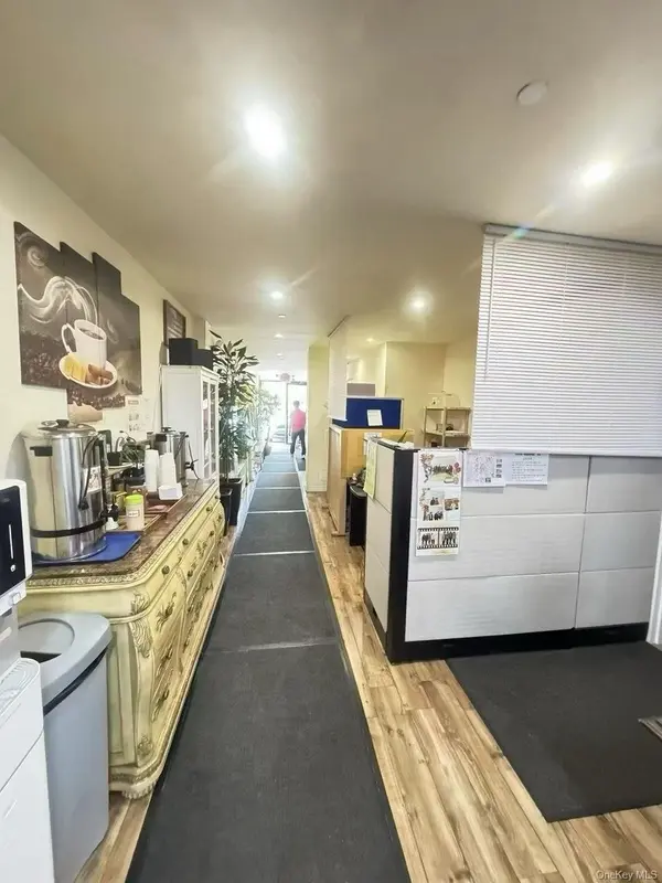 144-56 Roosevelt AVE #1C, Flushing, NY 11354