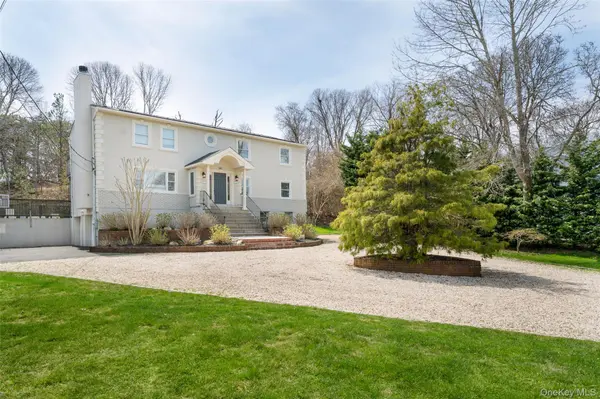 36 Charla DR, Southampton, NY 11968