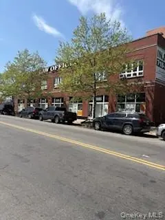 6045 Eliot AVE, Maspeth, NY 11378