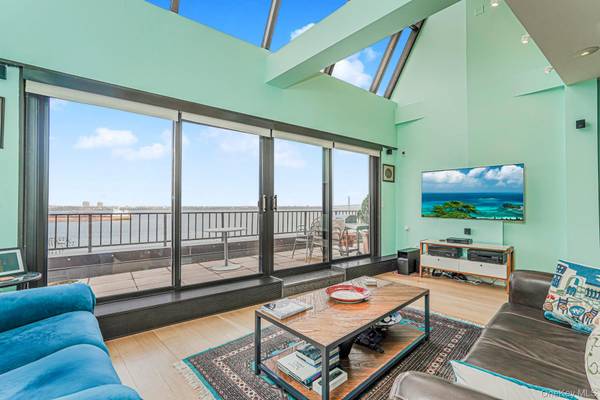 10 Bay Street LNDG #8D, Staten Island, NY 10301
