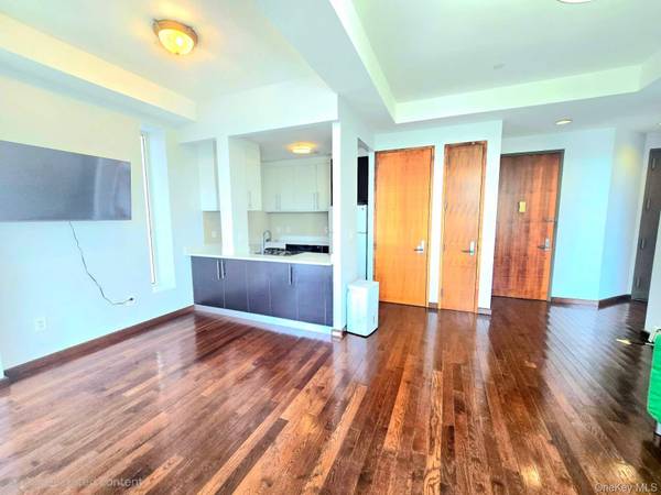 42-05 Parsons BLVD #2A+P5, Flushing, NY 11355