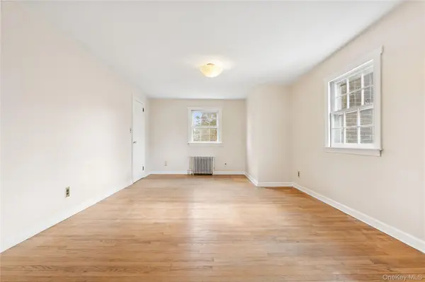 97 Wescott BLVD, Staten Island, NY 10314
