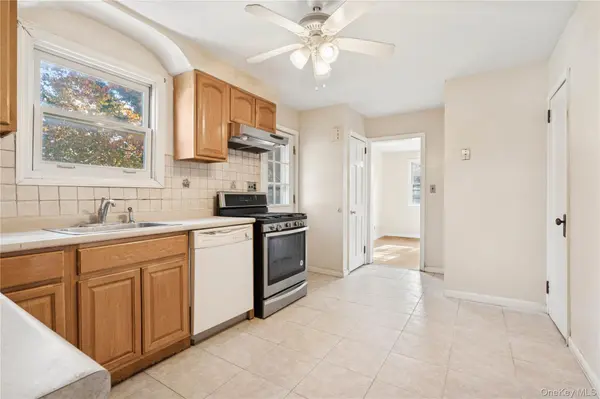 97 Wescott BLVD, Staten Island, NY 10314