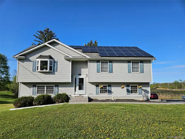 35 Maple AVE, Chester, NY 10918