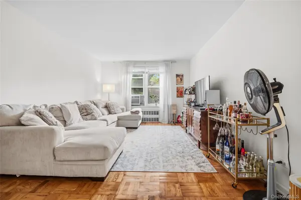 7510 Yellowstone BLVD #2H, Rego Park, NY 11374