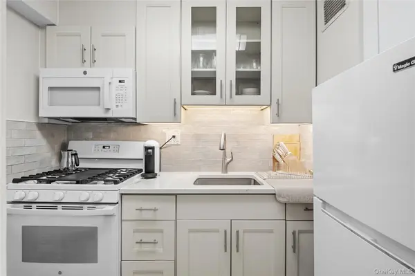 7510 Yellowstone BLVD #2H, Rego Park, NY 11374