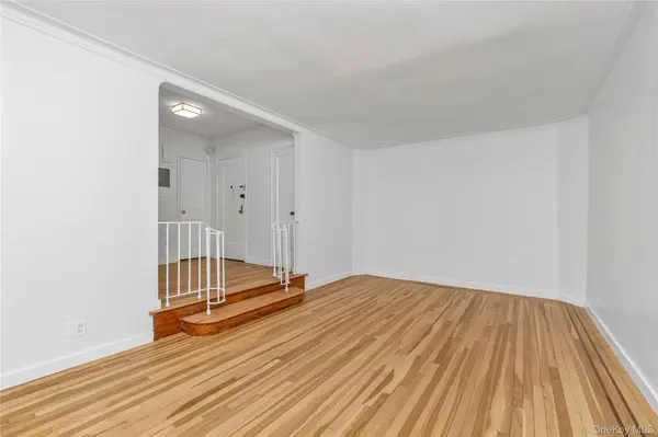 68-63 108th ST #3G, Forest Hills, NY 11375