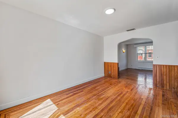 205-18 33rd AVE, Bayside, NY 11361