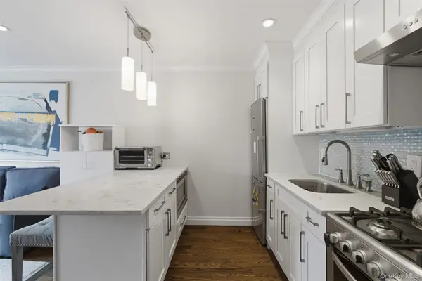 828 Pelhamdale AVE #3j, New Rochelle, NY 10801