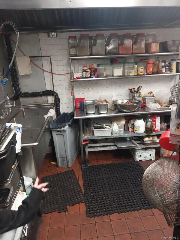 41 A Newkirk Plaza Brookl Plaza, Brooklyn, NY 11226