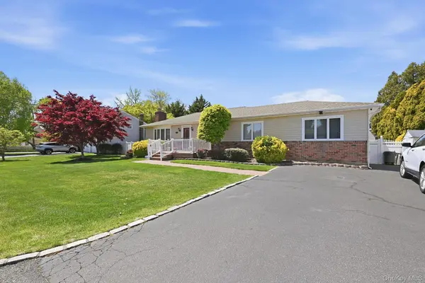 164 Eastwood AVE, Deer Park, NY 11729