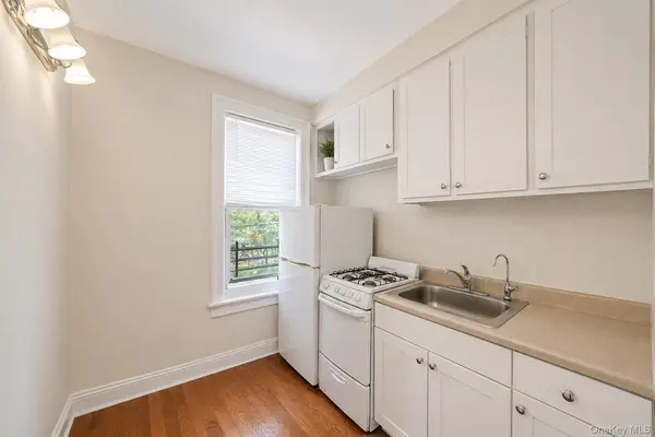 123-09 20th AVE, College Point, NY 11356