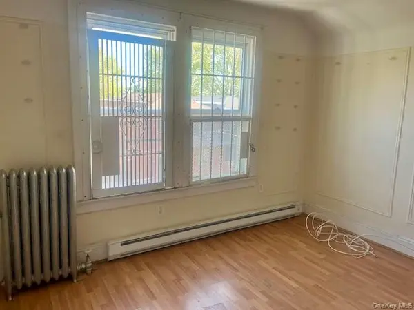 4327 Elbertson ST, Elmhurst, NY 11373