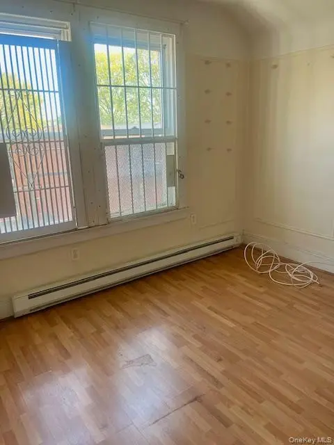 4327 Elbertson ST, Elmhurst, NY 11373