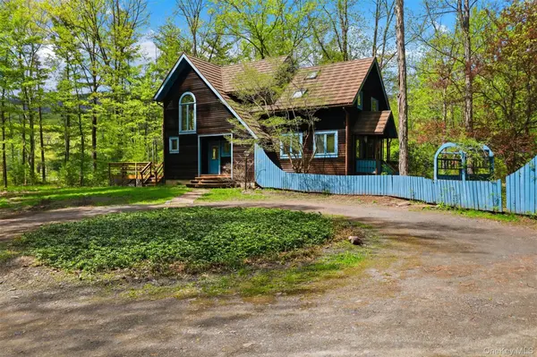 99 Wildflower LN, Shokan, NY 12481