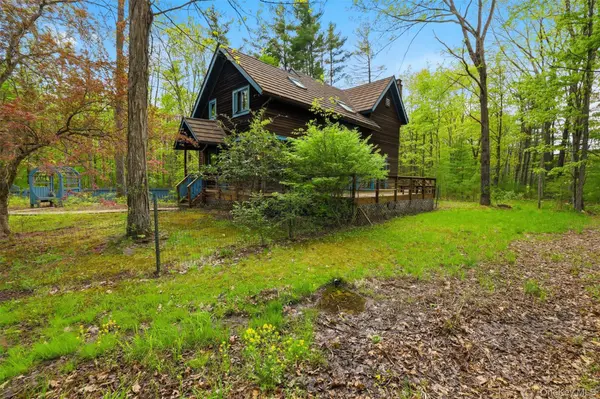 99 Wildflower LN, Shokan, NY 12481