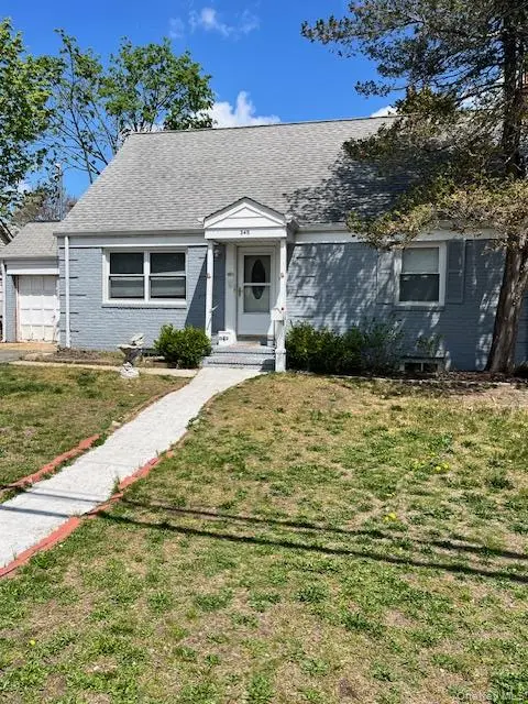 345 Walton ST, West Hempstead, NY 11552