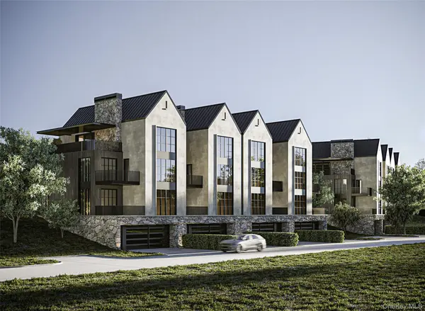 212 Carriage WAY, Hyde Park, NY 12538
